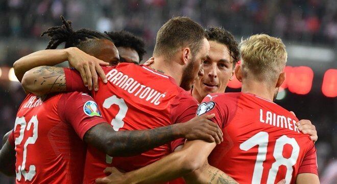 Áustria 6 X 0 Letônia