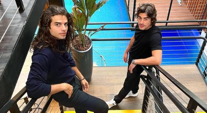 Daniel Blanco e Vinícius Redd celebram amizade em Reis