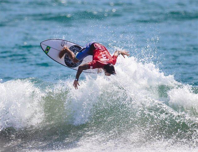 Nas Olimpíadas, Medina, que era favorito, decepcionou, caiu na semifinal e ficou em quarto lugar. Pela primeira vez, o surfe foi esporte olímpico. O título ficou com o também brasileiro Ítalo Ferreira.