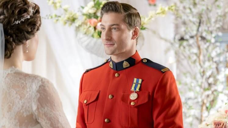 E esse encontro ficará guardado para sempre na memória dos convidados: "Eu nunca esperei encontrar o amor quando vim para Hope Valley. Mas, em algum lugar no caminho, mesmo sem perceber o que estava acontecendo, você se tornou a pessoa mais importante na minha vida", revelou Elizabeth a Jack.