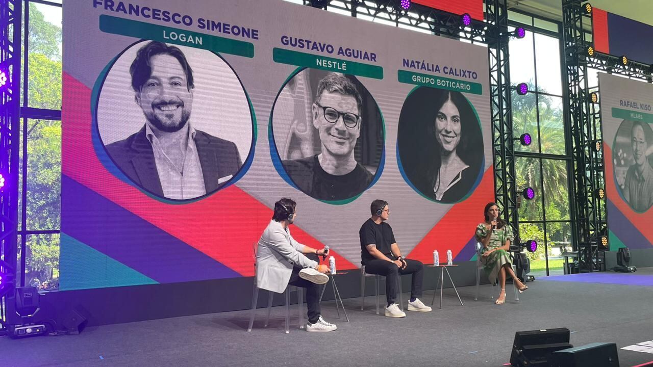 Francesco Simeone, Gustavo Aguiar e Natália Calixto durante o MMA Impact Brasil.