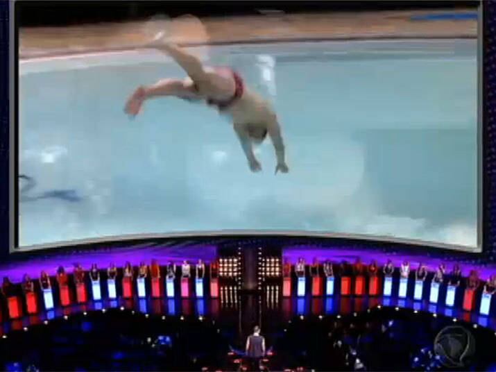 No vídeo sobre, Diego revelou um pouco de sua personalidade:
— Sou uma cara muito aventureiro, gosto de viajar, de ir para a praia, gosto de trilha, de para-quedas, brinquedos perigosos. Acordar cinco horas da manhã e fazer uma trilha...
+ Vídeo: Diego faz número com fogo e vê que não é a melhor forma de conquistar mulheres
+ Siga o Me Leva Contigo no Twitter
+ Curta o Me Leva Contigo no Facebook