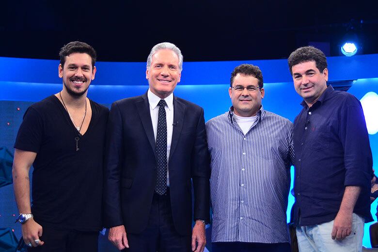 Liberdade de Expressão é tema no Roberto Justus +