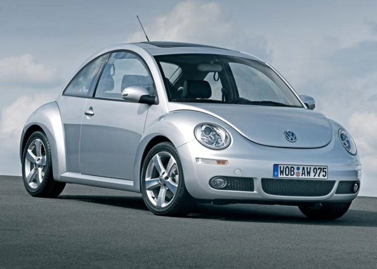 O New Beetle utilizava a plataforma do Golf, com motor 2.0 de 116 cv

