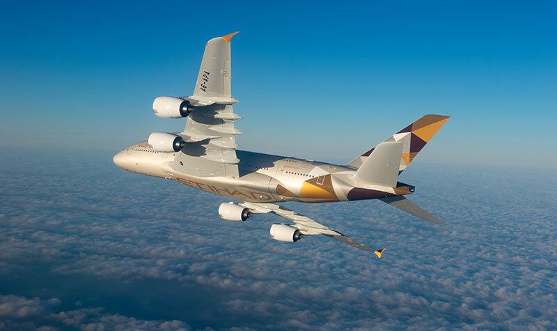 O A-380 não pode decolar e pousar no Brasil porque nenhum aeroporto do País está preparado para recebê-lo