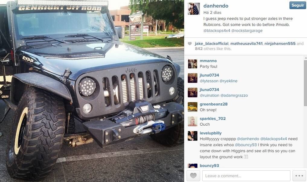 Dan Henderson também não escondeu ser um 'bração' no volante e mostrou o estrago que fez em seu carro durante um passeio