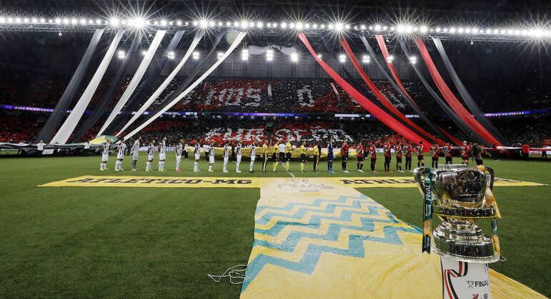 O Atlético-MG voltou a vencer o Athletico-PR e ficou com o bicampeonato da Copa do Brasil