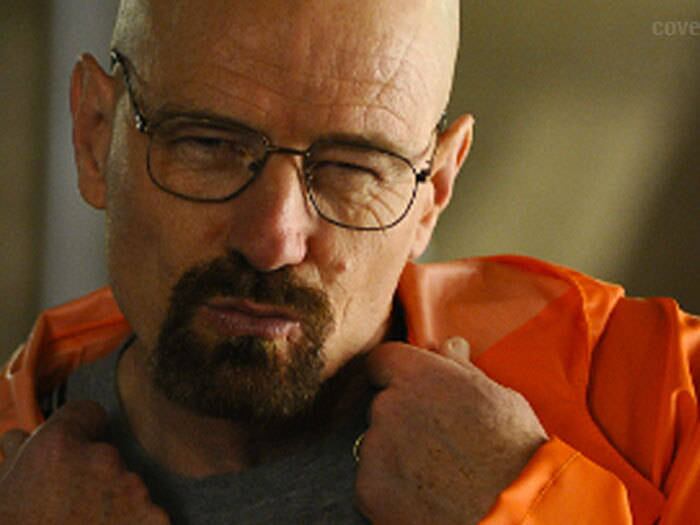Para
comemorar o aniversário de dez anos da rede social, o Facebook gerou na semana
passada uma retrospectiva em slide show para todos os seus usuários. Pensando
nisso, um grupo de fãs de Breaking Bad decidiu criar um vídeo semelhante, com
os principais momentos de Walter White. Confira as imagens!