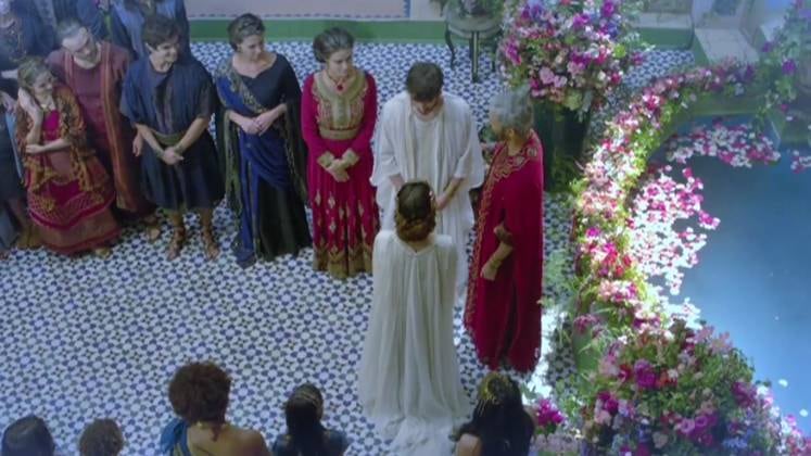 Já na adolescência, Abraão (que ainda se chamava Abrão) se apaixona por Sara (que se chamava Sarai) e não deixa Terá impedir a união. Ele consegue convencer a amada a se casarem e acaba deserdado para continuar seu amor