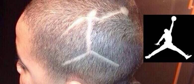 Menino pede a famosa logomarca de Jordan no corte de cabelo
