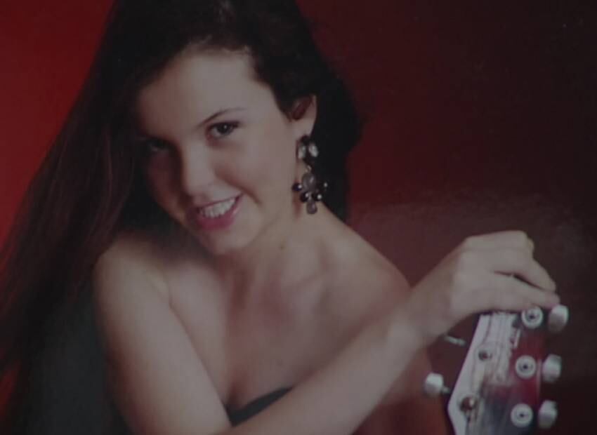 Uma menina de 15 anos desapareceu, no último sábado (17), após ir a uma igreja na cidade de Gravataí, região metropolitana de Porto Alegre (RS). Stéfani Adriéli disse à mãe que ia beber água e não voltou mais
