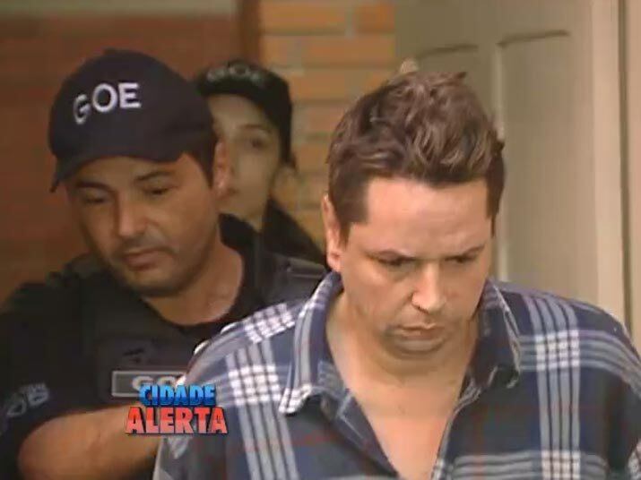 Ainda de acordo com a reportagem, a moça já havia feito boletim de ocorrência contra o ex-marido, mas mesmo assim ele não se intimidou e partiu para cima da vítima. Veja na reportagem
+ Quer ver tudo o que rolou no Cidade Alerta? Veja a íntegra no R7 Play