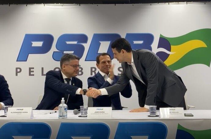 Senador Alessandro Vieira, João Doria e Bruno Dantas, presidente nacional do PSDB