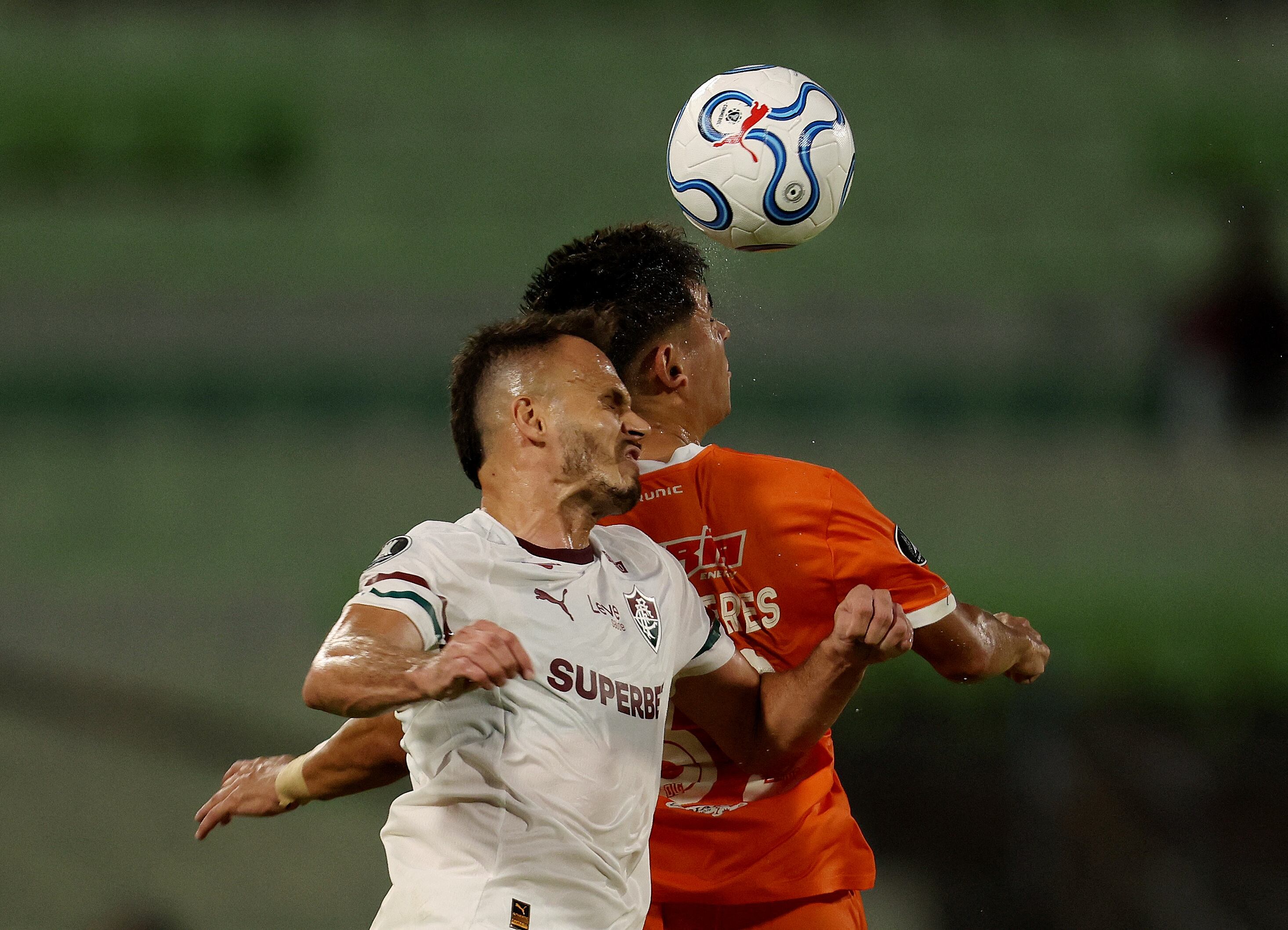 Deportivo La Guaira, Fluminense