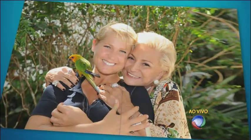 Fez uma linda homenagem para Hebe

+ 20 fotos resumem como foi a estreia da Xuxa na Record

> Acesse o R7 Play e assista na íntegra a todos os programas da Record! Clique e experimente de graça!
