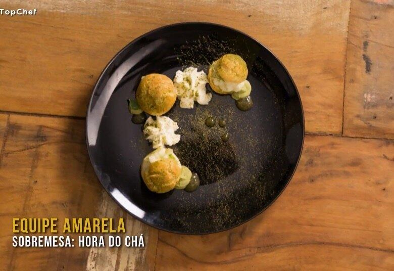 A sobremesa feita por Sheilla no Top Chef da última quarta-feira (12) chamou a atenção e emocionou Felipe Bronze. Na prova de equipes do Teste de Fogo, a chef apresentou o prato "Hora do Chá" e conquistou o apresentador, que não segurou as lágrimas na avaliação. Sheilla compartilhou a receita e o passo a passo dos preparos. Veja! 