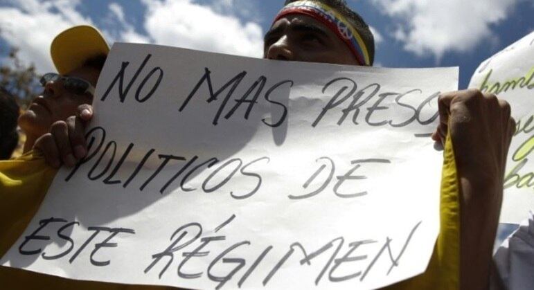 Entidade afirma que mais de 9,4 mil pessoas estão sujeitas a processos injustos
