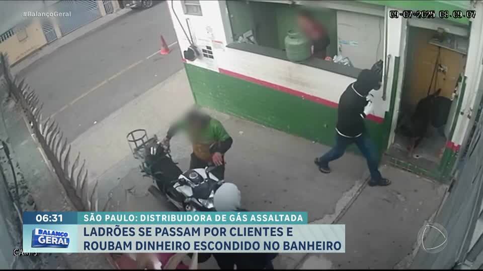 Criminosos se passam por clientes e assaltam distribuidora de gás; veja vídeo