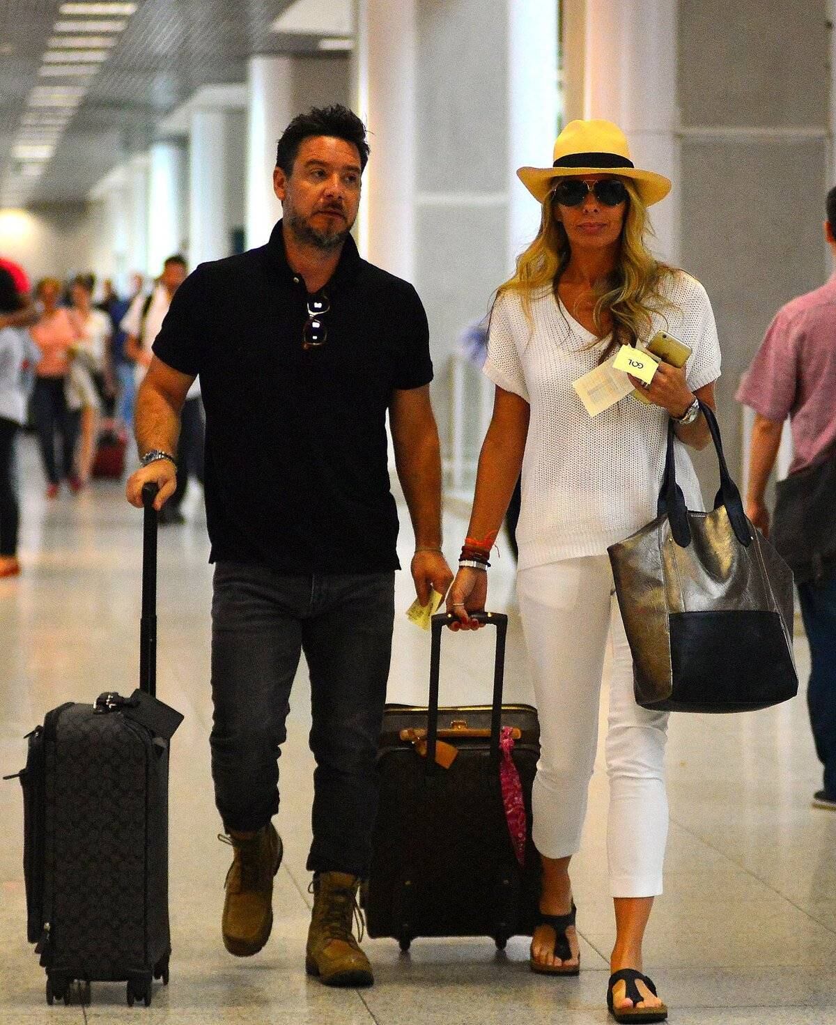 Famosos marcam presença no aeroporto Santos Dumont 