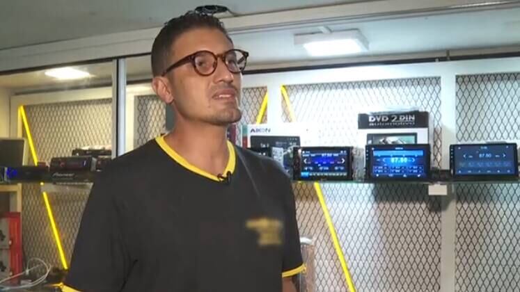 O produto foi apresentado pelo mecânico Rafael Aceiro. Sua oficina recebe, em média, quatro motos por dia para instalar diversos sistemas de segurança. O profissional deu detalhes de como funciona um de seus mecanismos, quando acionado: "Corta a bomba de combustível, logo, a moto para e o ladrão não tem mais como ligar e continuar andando". 