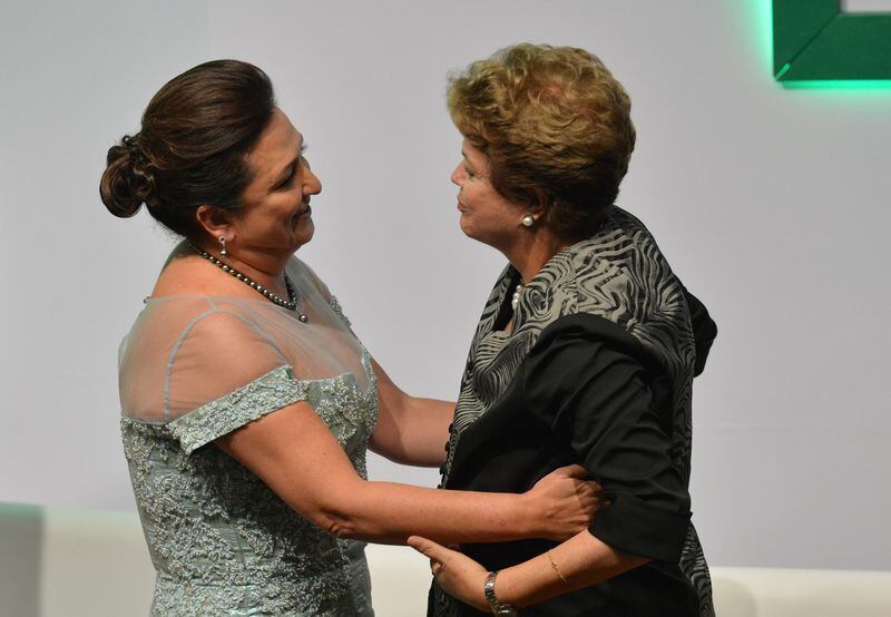 Dilma deve ir ao casamento de Kátia Abreu, mas não será madrinha