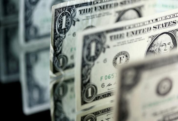 Dólar futuro permaneceu estável ao longo do dia