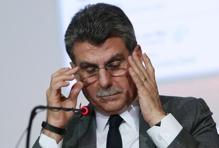 Filhos, enteadas e a ex-mulher do senador Romero Jucá
(PMDB-RR) foram
alvo de uma operação conjunta da Polícia e da Receita Federal. A ação,
que cumpriu 17 mandados judiciais, investigava uma organização criminosa que
teria cometido os crimes de peculato, lavagem de dinheiro e desvio de verbas
públicas