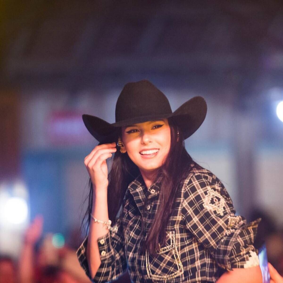 Expoingá 2024: Ingressos para show da Ana Castela estão à venda