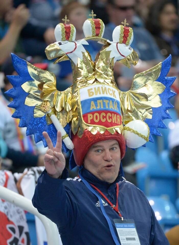 O desfile de chapéus foi um show à parte durante a competição