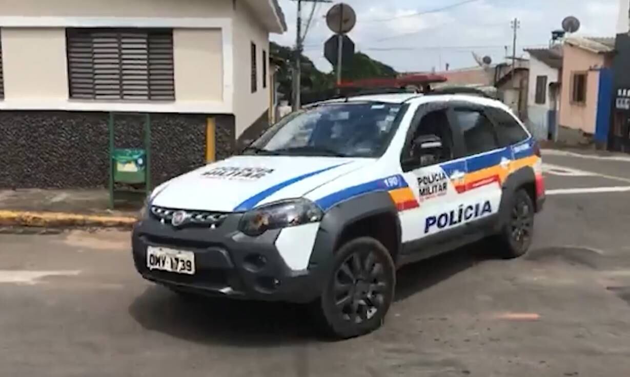 Suspeitos foram encontrados em uma estrada de terra