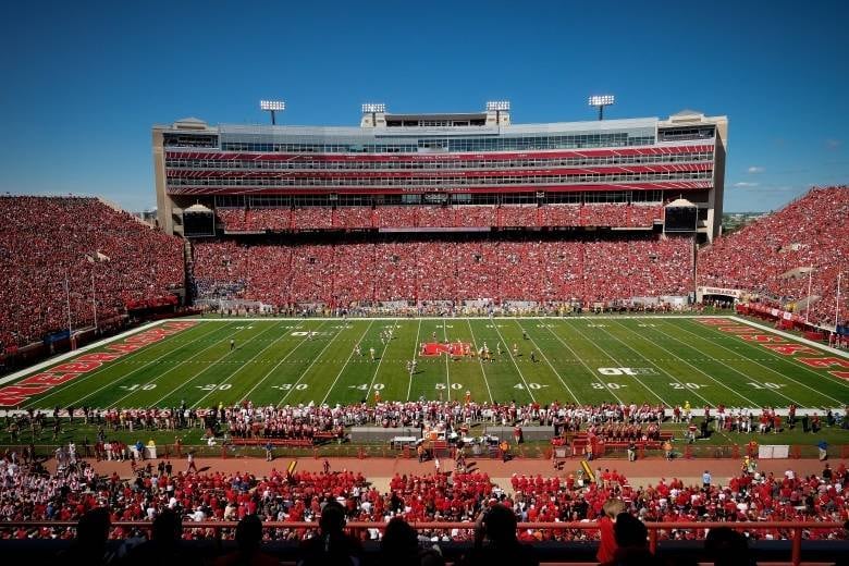 19. Memorial Stadium
Pertencente à Universidade de Nebraska, Estados Unidos, o estádio comporta exatamente 92.047 espectadores