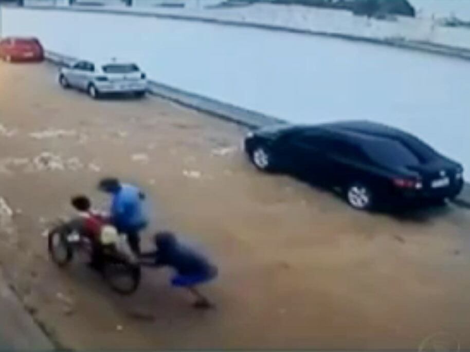 Roubo de bicicleta em Teixeira de Freitas