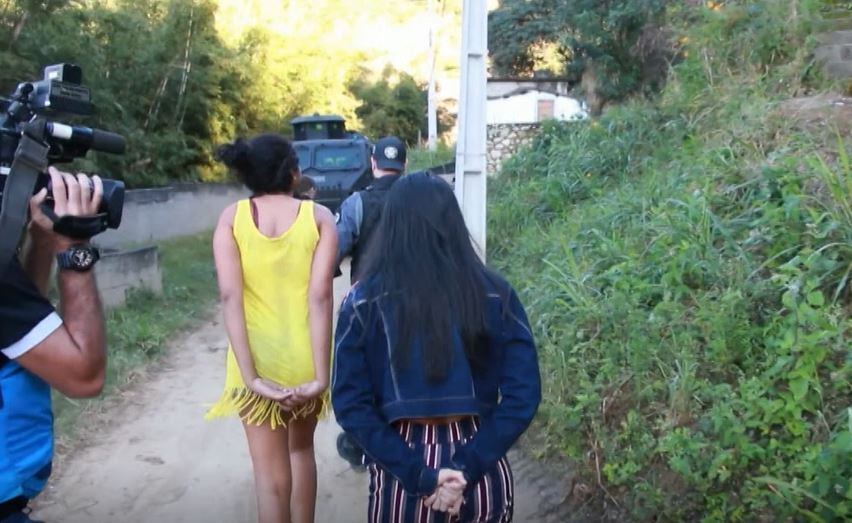 Três pessoas foram pressas durante ação