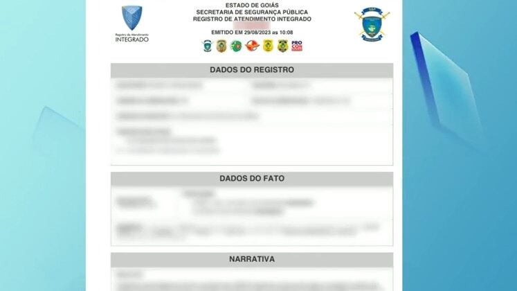 Manoel possui passagens na polícia por ter roubado a identidade de um primo e por violência doméstica. Há alguns anos ele já foi alvo de investigação da Polícia Civil. Na época, ele já aplicava golpes usando o nome de famosos para ganhar a confiança das vítimas