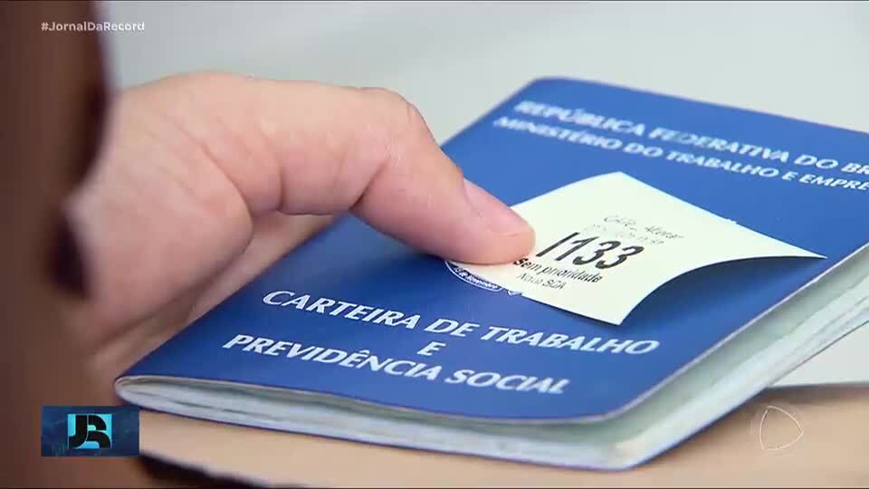 Número de vagas CLT ocupadas bate recorde em maio, divulga IBGE