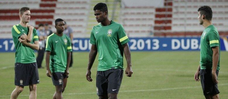 Seleção comandada por Alexandre Gallo visa preparação para Jogos Olímpicos
