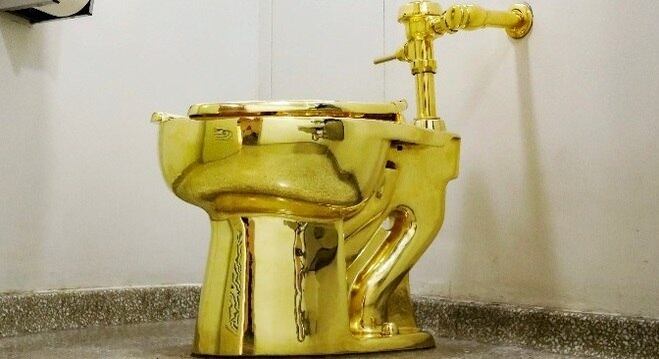 Vaso sanitário de ouro 18 quilates foi roubado do Palácio de Blenheim