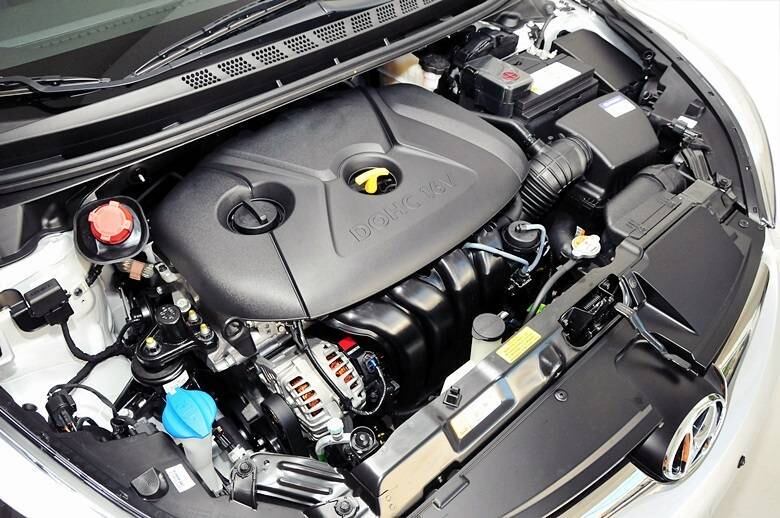 Ficha Técnica
Hyundai Elantra 2.0 16V flex
Potência: 178 cv a 6.200 rpm
Torque: 21,5 kgfm a 4.700 rpm
Câmbio: Automático, seis marchas
Preço sugerido: R$ 83.400

Saiba tudo sobre carros! Acesse R7.com/carros