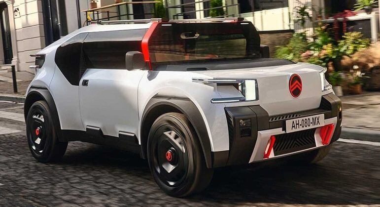 Modelo conta com a nova logomarca da montadora francesa