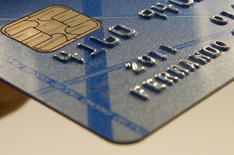MP aprovada acrescenta cinco pontos percentuais apenas para despesas relacionadas ao cartão de crédito