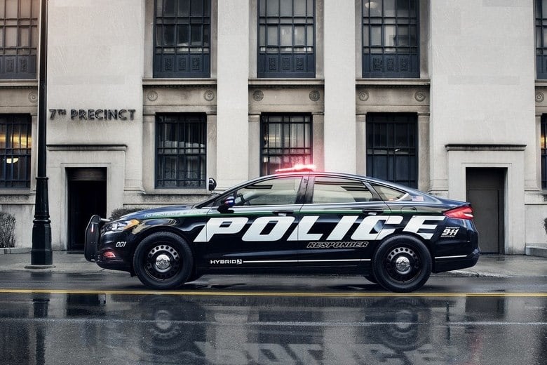 Com câmbio CVT, a única alteração mecânica revelada até agora é no sistema de gerenciamento dos propulsores, que permite fazer o carro veículo atingir velocidades de até 96 km/h apenas com o uso do motor elétrico