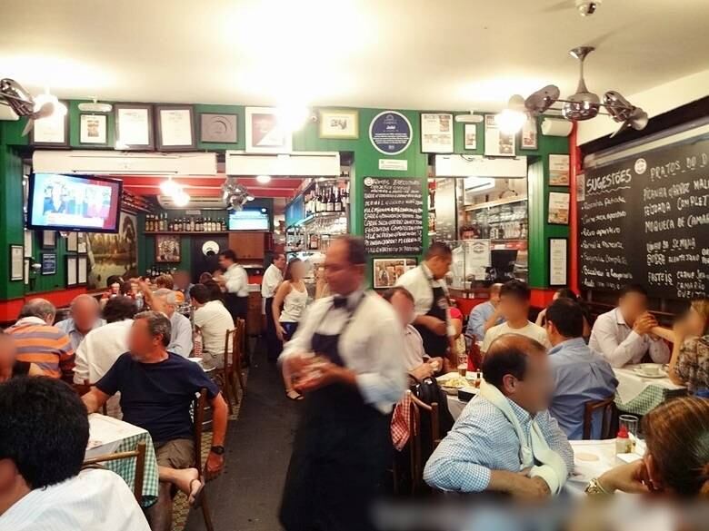 Na área de serviços, o destaque ficou para a categoria de hotéis e restaurantes