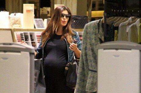 Juliana Paes está se preparando para dar à luz