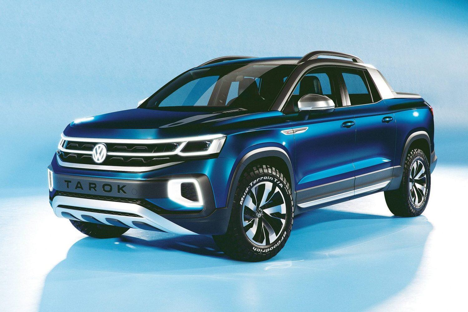 O Volkswagen Tarok 2022 custará cerca de R$ 135 mil e o motor será flex 1.4. O curioso é que este carro tem detalhes idênticos aos do Taos, que ainda vamos apresentar, tais como capô, para-choque dianteiro, faróis e grade.