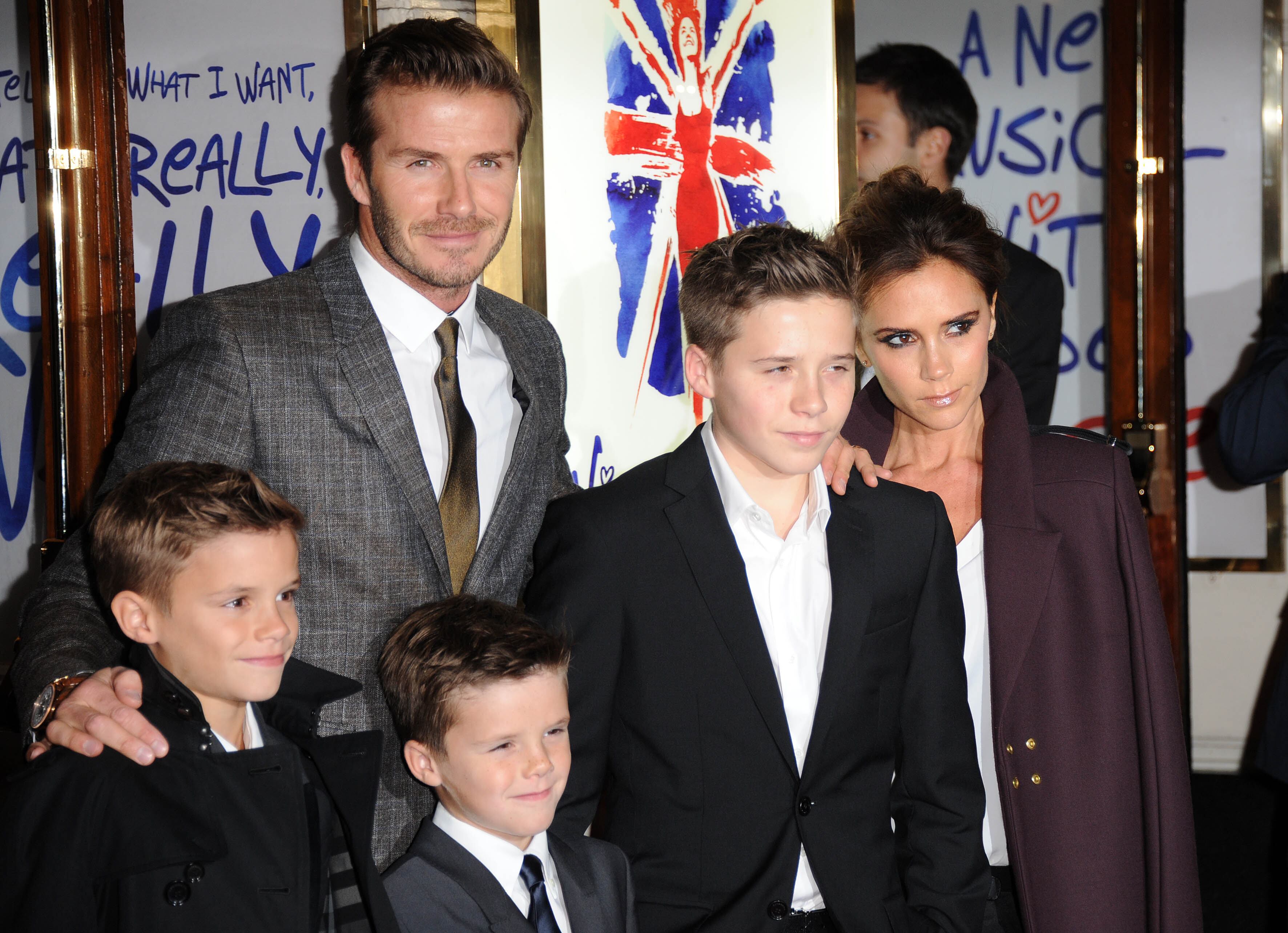 Romeo Beckham, filho do meio do ex-jogador com Victoria
Beckham, também sonha em ser jogador de futebol e já faz parte da equipe
juvenil do Arsenal 