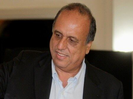 Pezão será candidato à sucessão de Cabral no governo do Estado