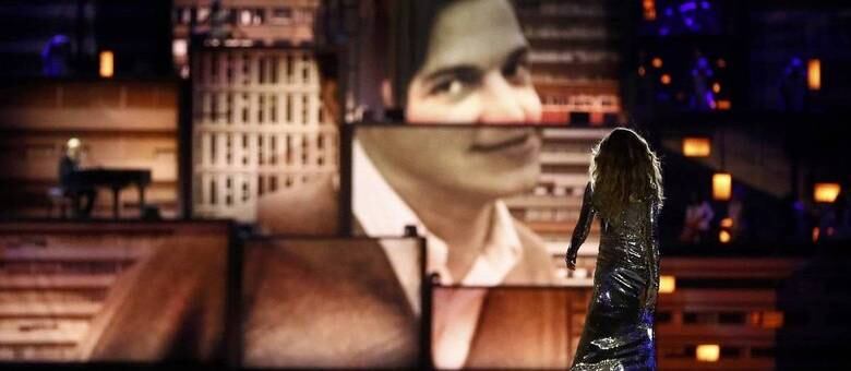 Gisele desfilando ao som de Garota de Ipanema foi um dos pontos altos da abertura da Rio 2016