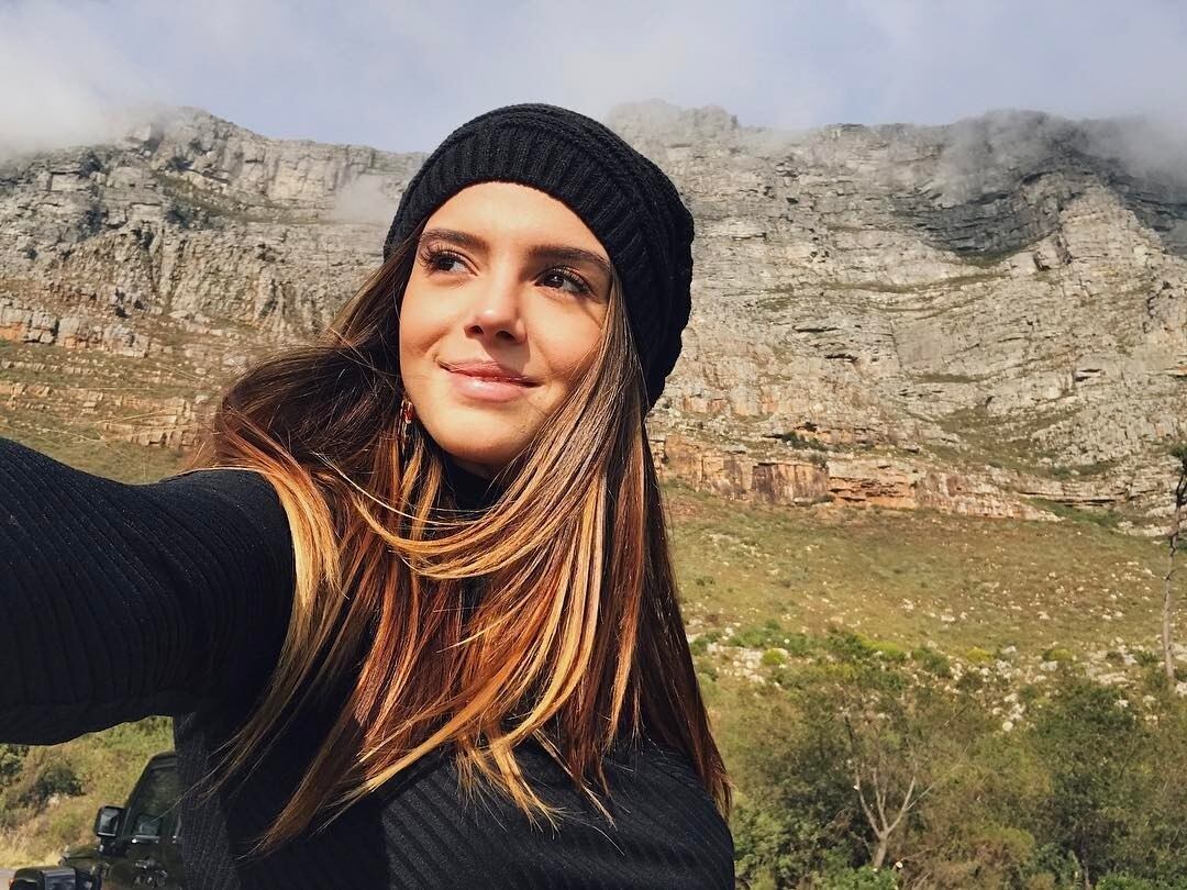 Giovanna tem compartilhado fotos das paisagens paradisíacas da região como, por exemplo, a Table Mountain 