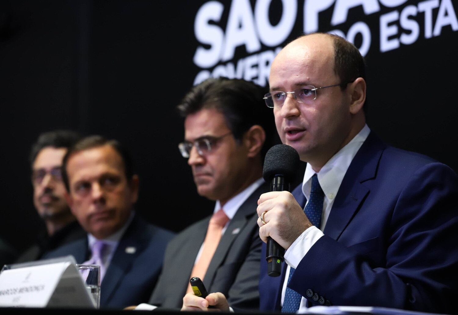 Secretário Rossieli Soares diz que psicólogos ajudarão docentes