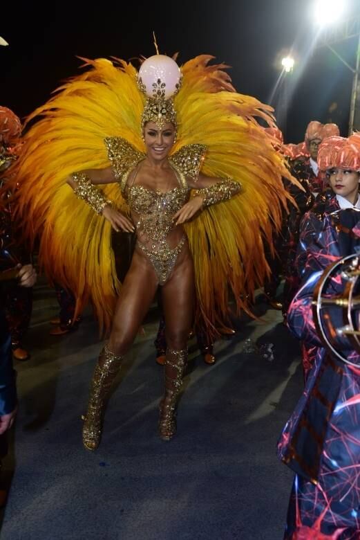 Sem exageros, a fantasia era sexy na medida